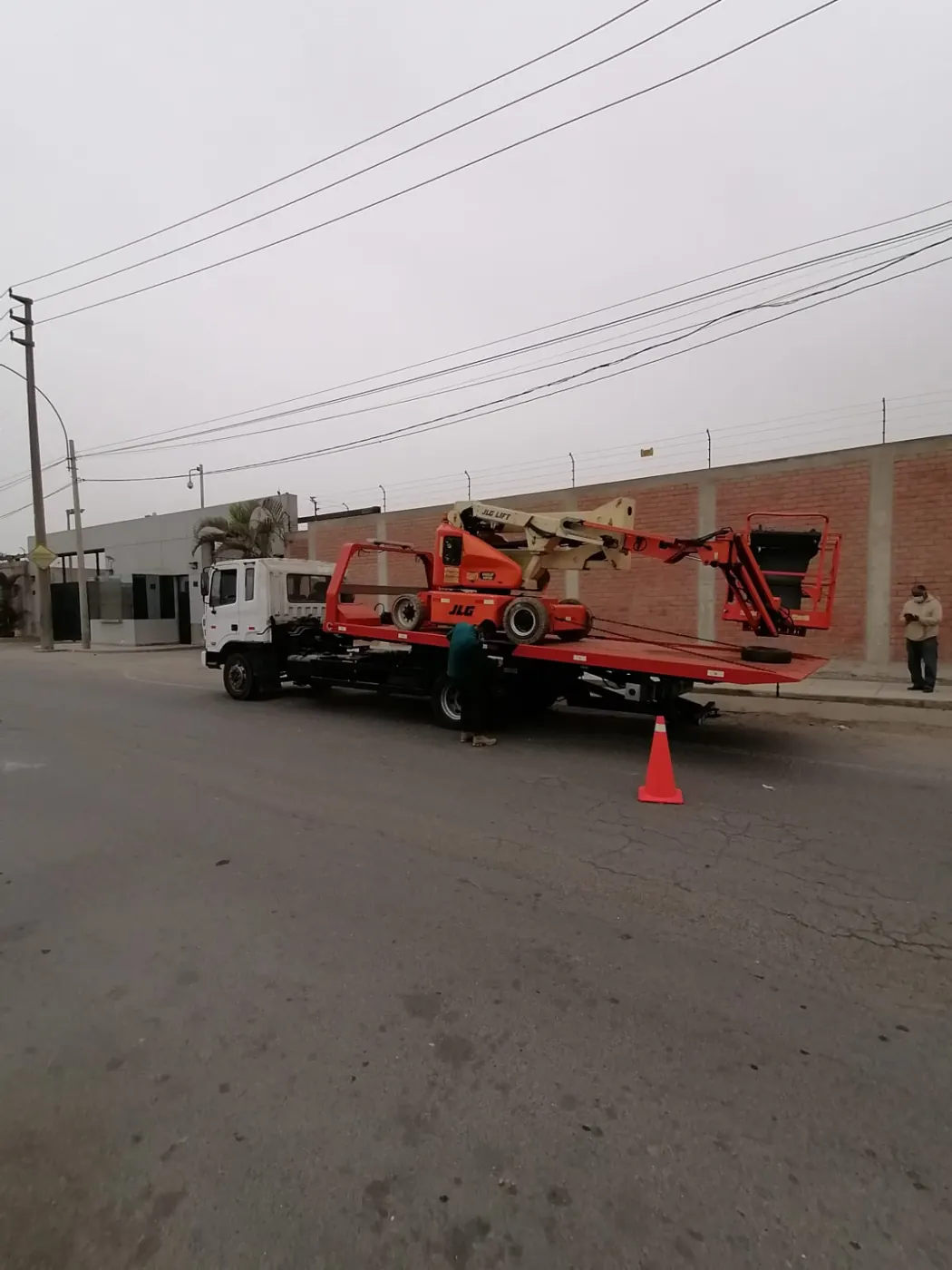 Transporte de maquinaria – Fapmelsa